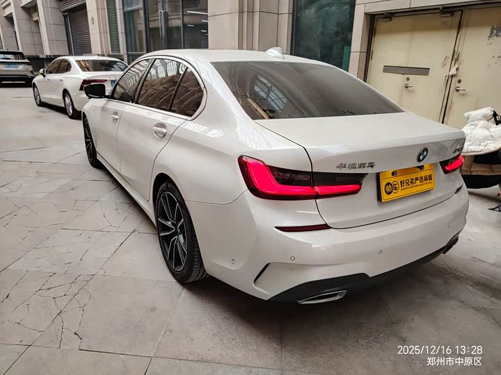 Фото 8 - BMW 3 Series