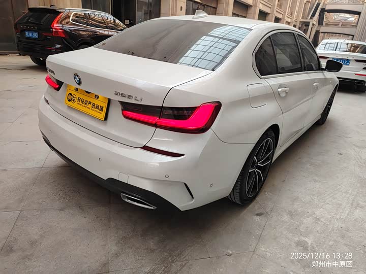 Фото 9 - BMW 3 Series