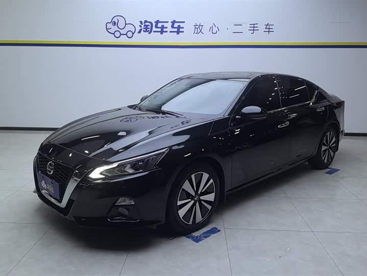 Фото 1 - Nissan Teana