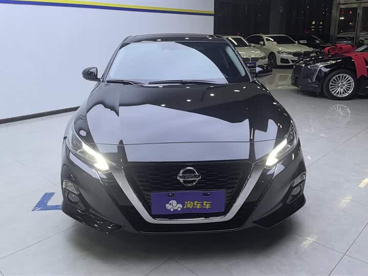 Фото 2 - Nissan Teana