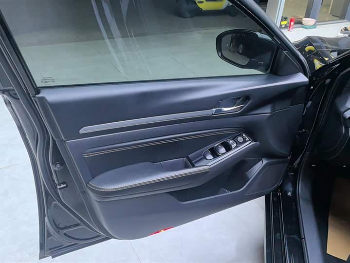 Фото 7 - Nissan Teana