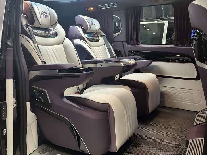 Фото 9 - Mercedes-Benz Vito