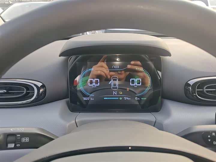 Фото 12 - Leapmotor T03