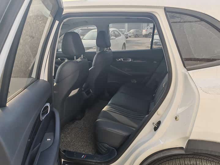 Фото 12 - Geely Galaxy E5