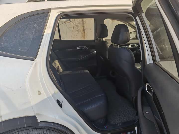 Фото 13 - Geely Galaxy E5