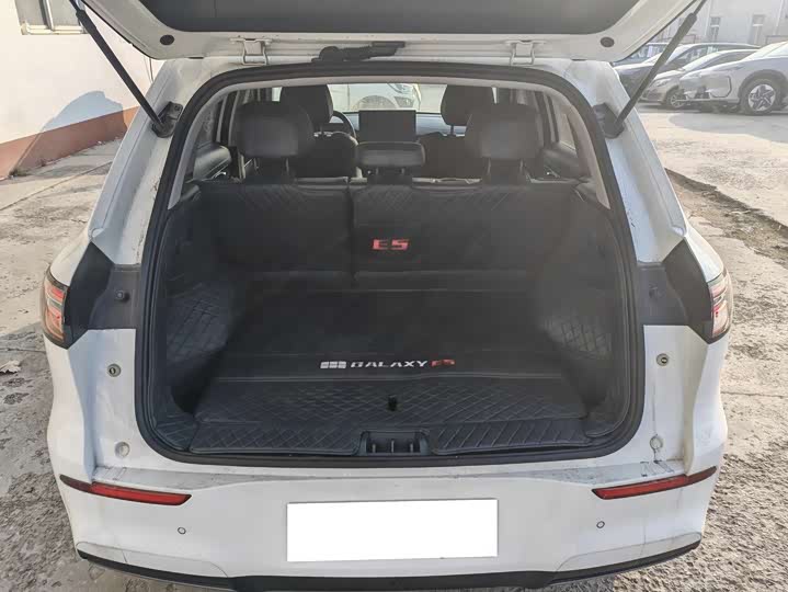 Фото 4 - Geely Galaxy E5