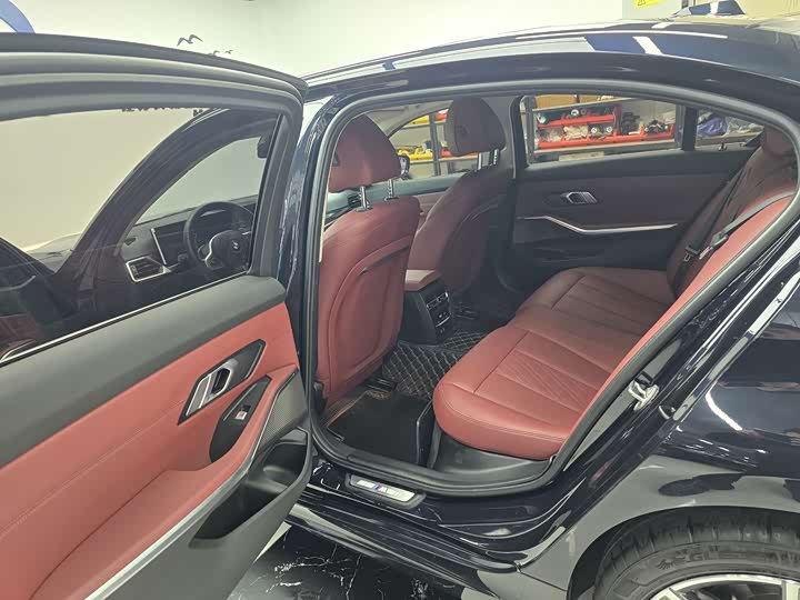 Фото 13 - BMW 3 Series