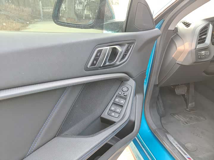 Фото 12 - BMW 2 Series