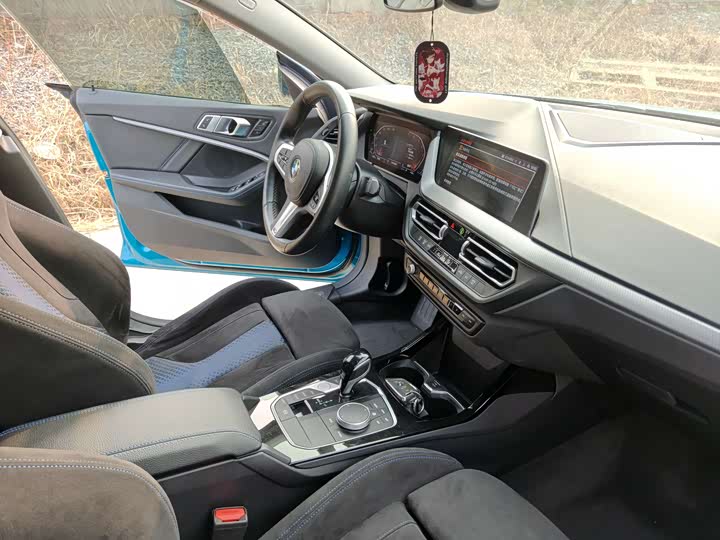 Фото 19 - BMW 2 Series