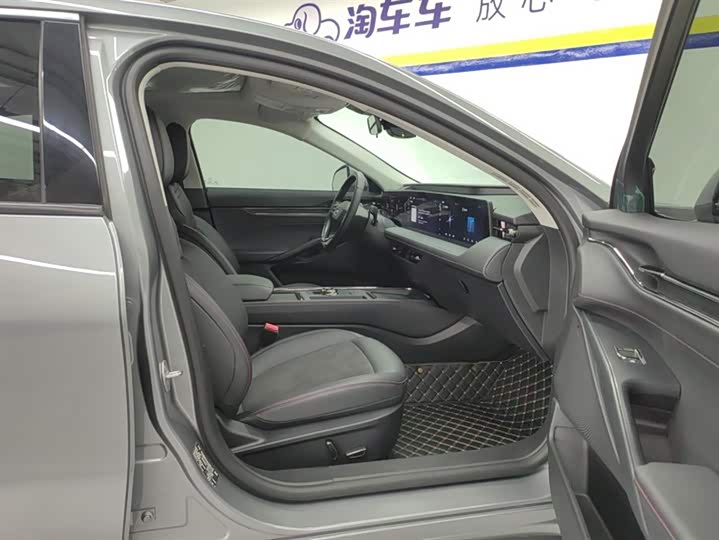 Фото 8 - Ford Mondeo