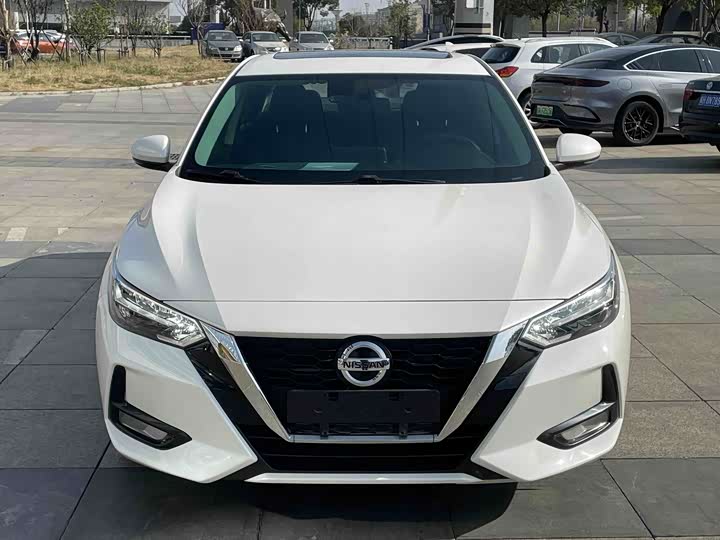 Фото 2 - Nissan Sylphy