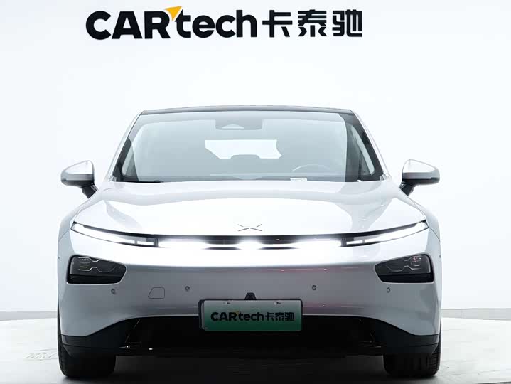 Фото 2 - XPeng P7