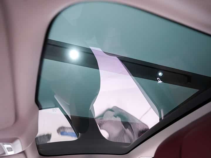 Фото 22 - XPeng P7