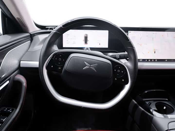 Фото 26 - XPeng P7