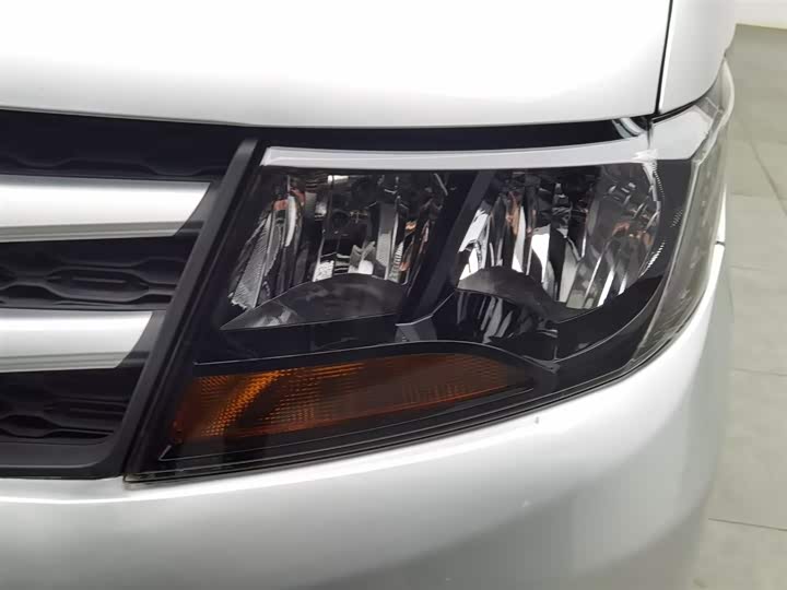 Фото 5 - JAC Refine M3