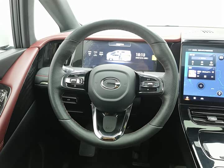 Фото 11 - GAC Trumpchi M8