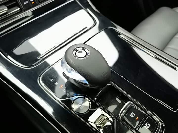 Фото 13 - GAC Trumpchi M8