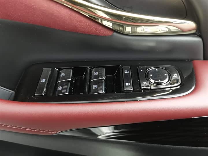 Фото 9 - GAC Trumpchi M8