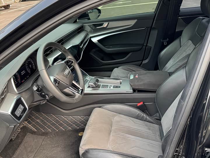 Фото 4 - Audi A6L