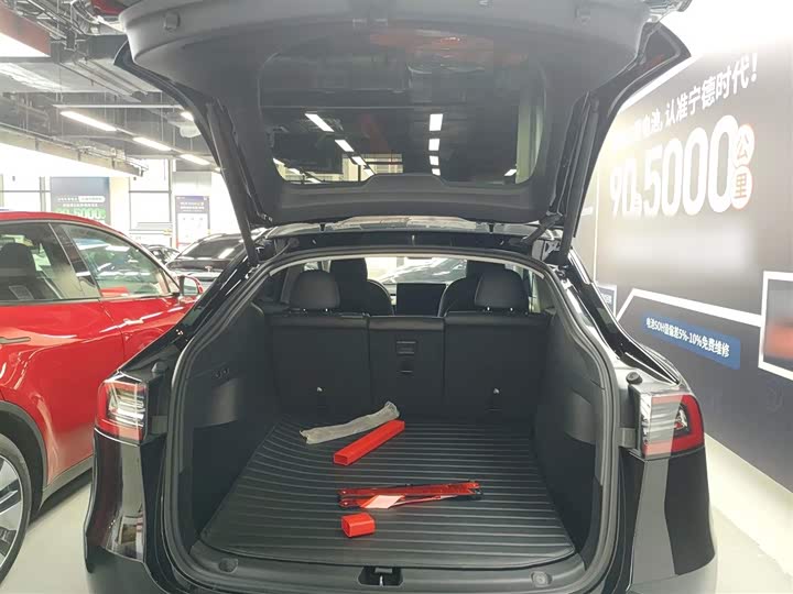 Фото 19 - Tesla Model Y