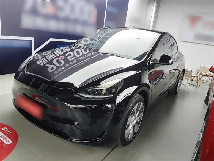 Фото 2 - Tesla Model Y