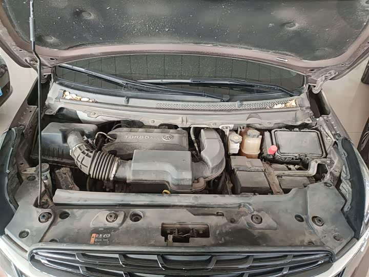 Фото 20 - Buick GL8 ES