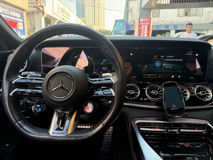 Фото 19 - Mercedes-Benz AMG GT