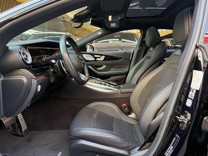 Фото 7 - Mercedes-Benz AMG GT