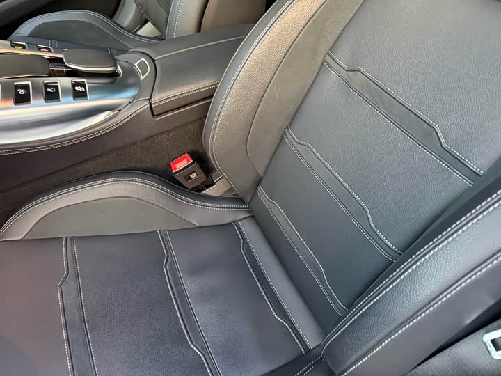 Фото 9 - Mercedes-Benz AMG GT