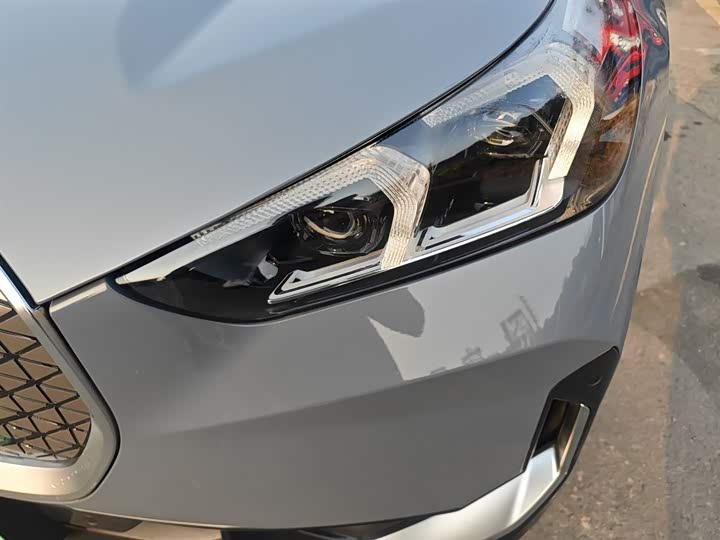 Фото 24 - BMW iX1