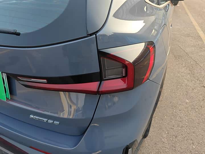 Фото 8 - BMW iX1