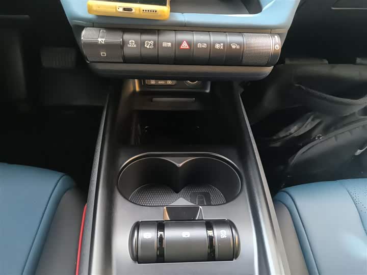 Фото 14 - BYD Dolphin