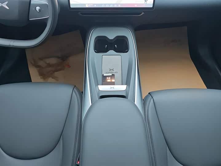 Фото 16 - XPeng Mona M03