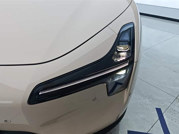 Фото 5 - XPeng Mona M03