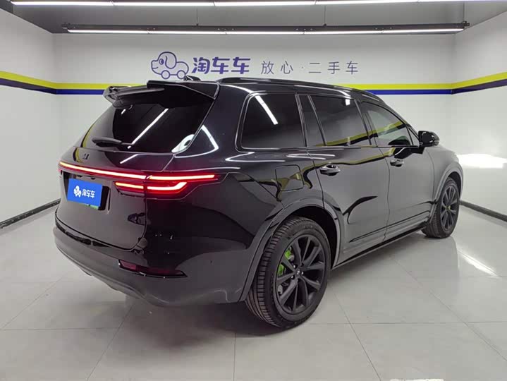 Фото 3 - LiXiang One