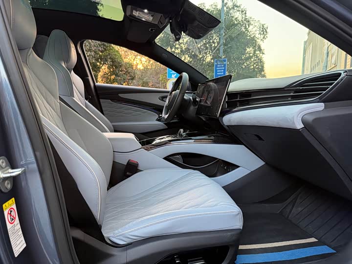 Фото 12 - BYD Seal