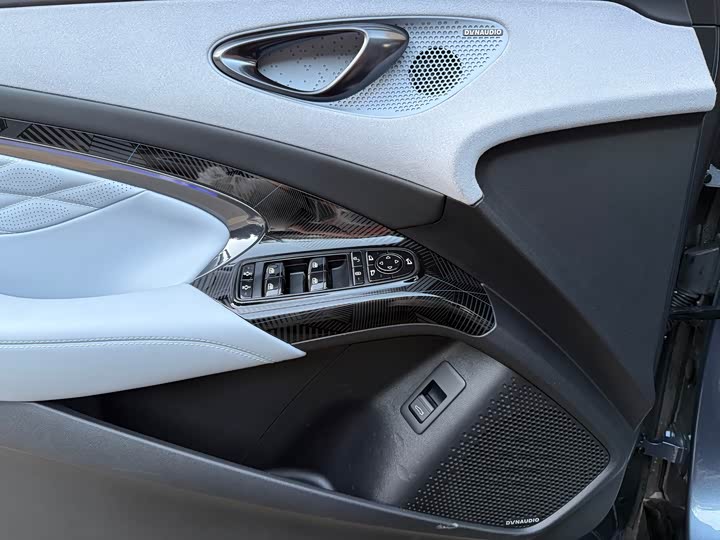 Фото 14 - BYD Seal