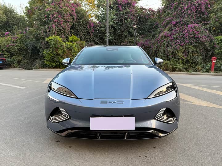 Фото 2 - BYD Seal