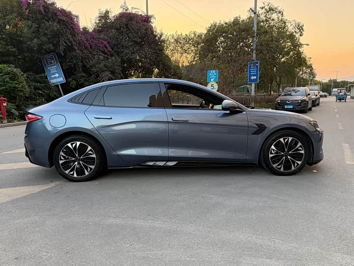 Фото 5 - BYD Seal