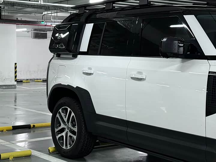 Фото 11 - Land Rover Defender