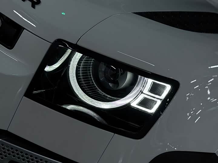 Фото 18 - Land Rover Defender