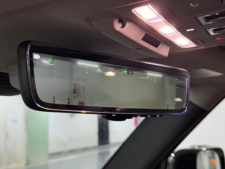 Фото 41 - Land Rover Defender