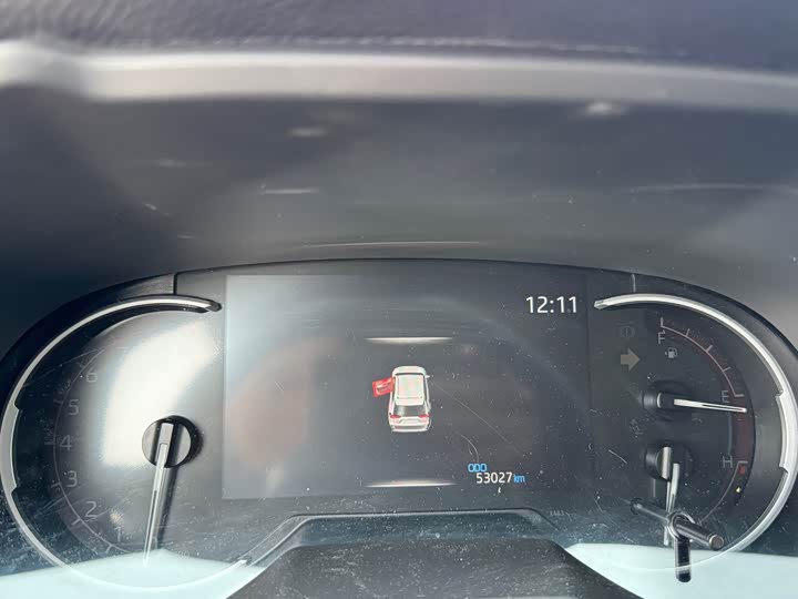 Фото 6 - Toyota RAV4