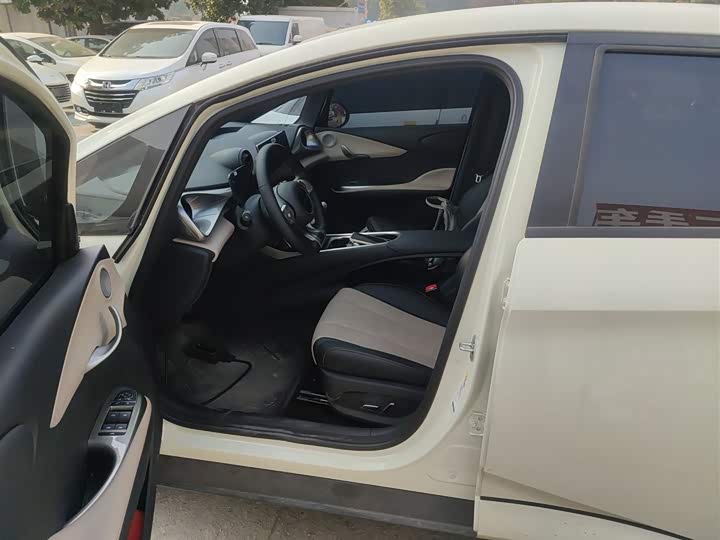 Фото 15 - BYD Dolphin