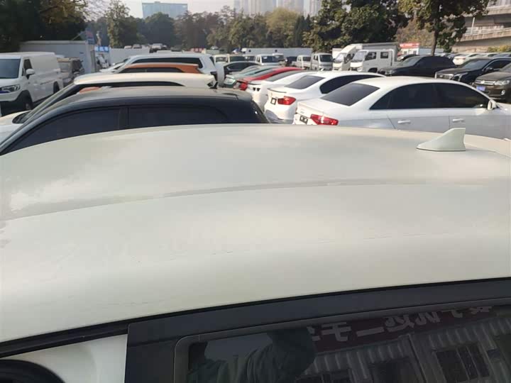 Фото 27 - BYD Dolphin