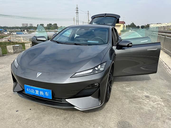 Фото 20 - Changan Deepal SL03