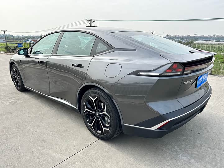 Фото 4 - Changan Deepal SL03