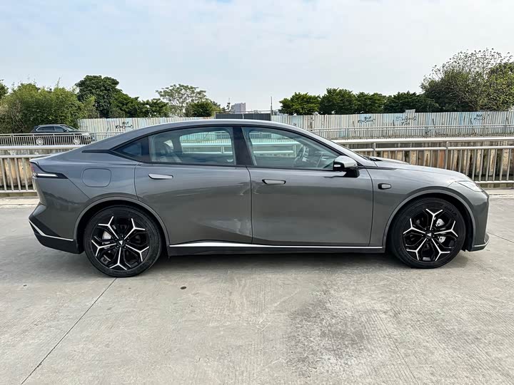 Фото 7 - Changan Deepal SL03