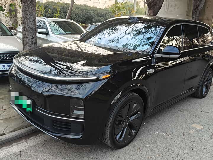 Фото 1 - LiXiang L9