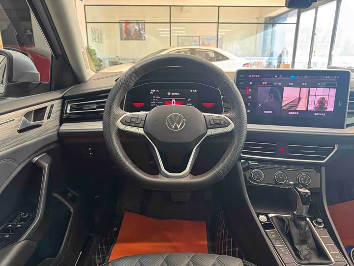 Фото 16 - Volkswagen Sagitar L